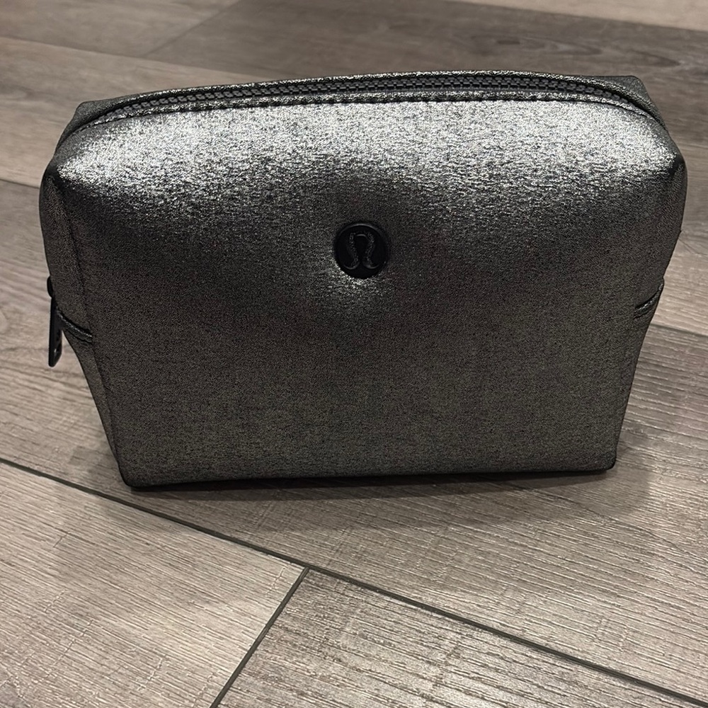 lululemon athletica Gray Toiletry Bag Essential
